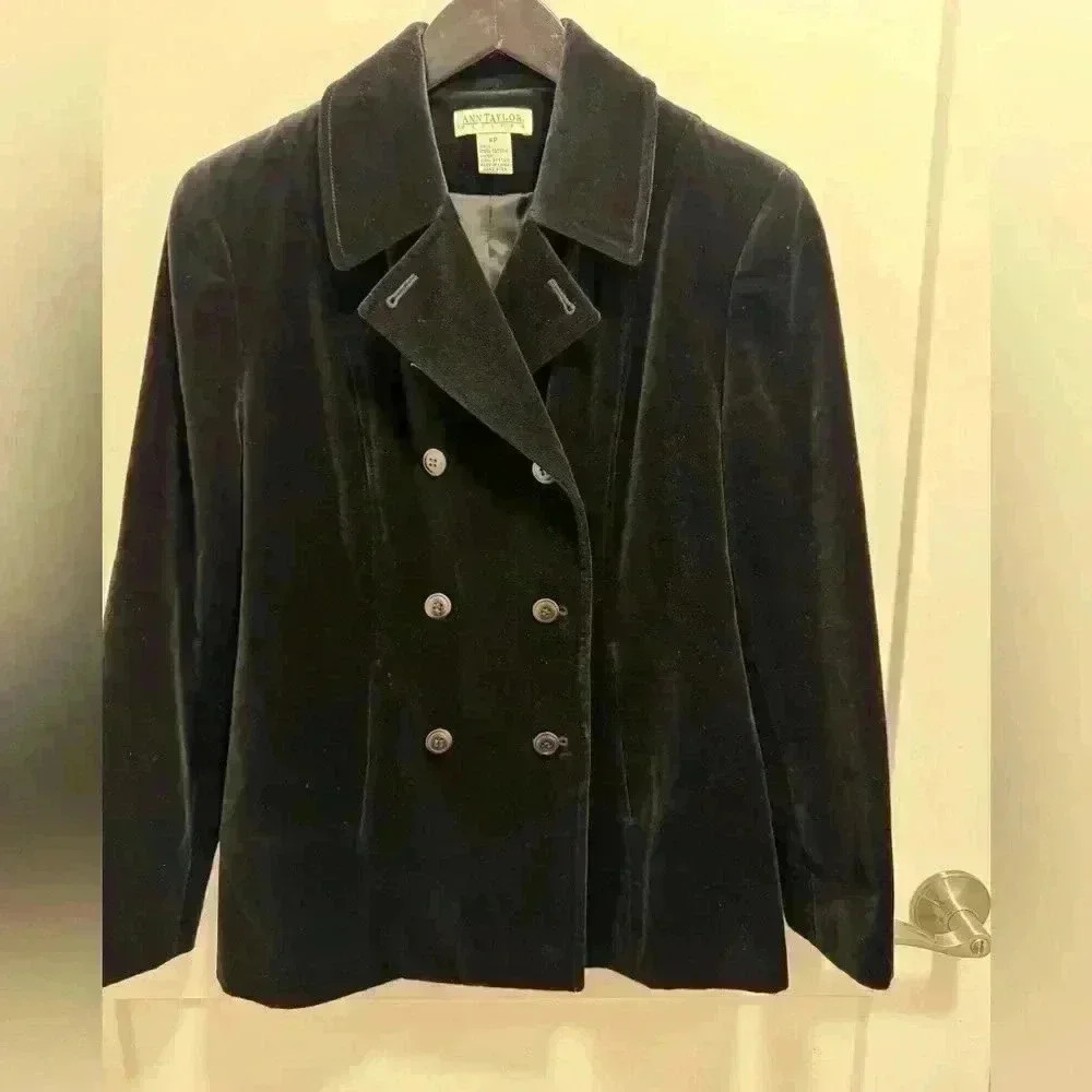 Ann Taylor Petites black velvet jacket